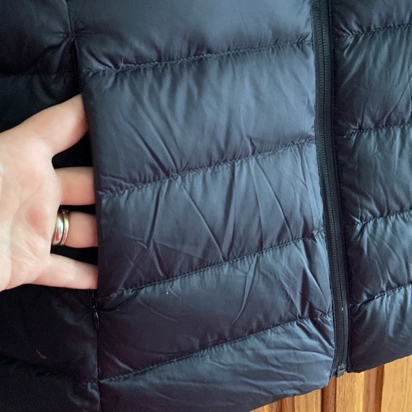 NWT Eddie Bauer Black Cirruslite Down Hooded Jacket Puffer - Picture 4 of 9